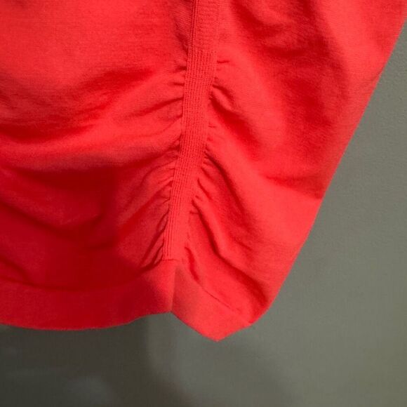 Athleta Fastest Track bight orange seamless tee size medium - Picture 4 of 5